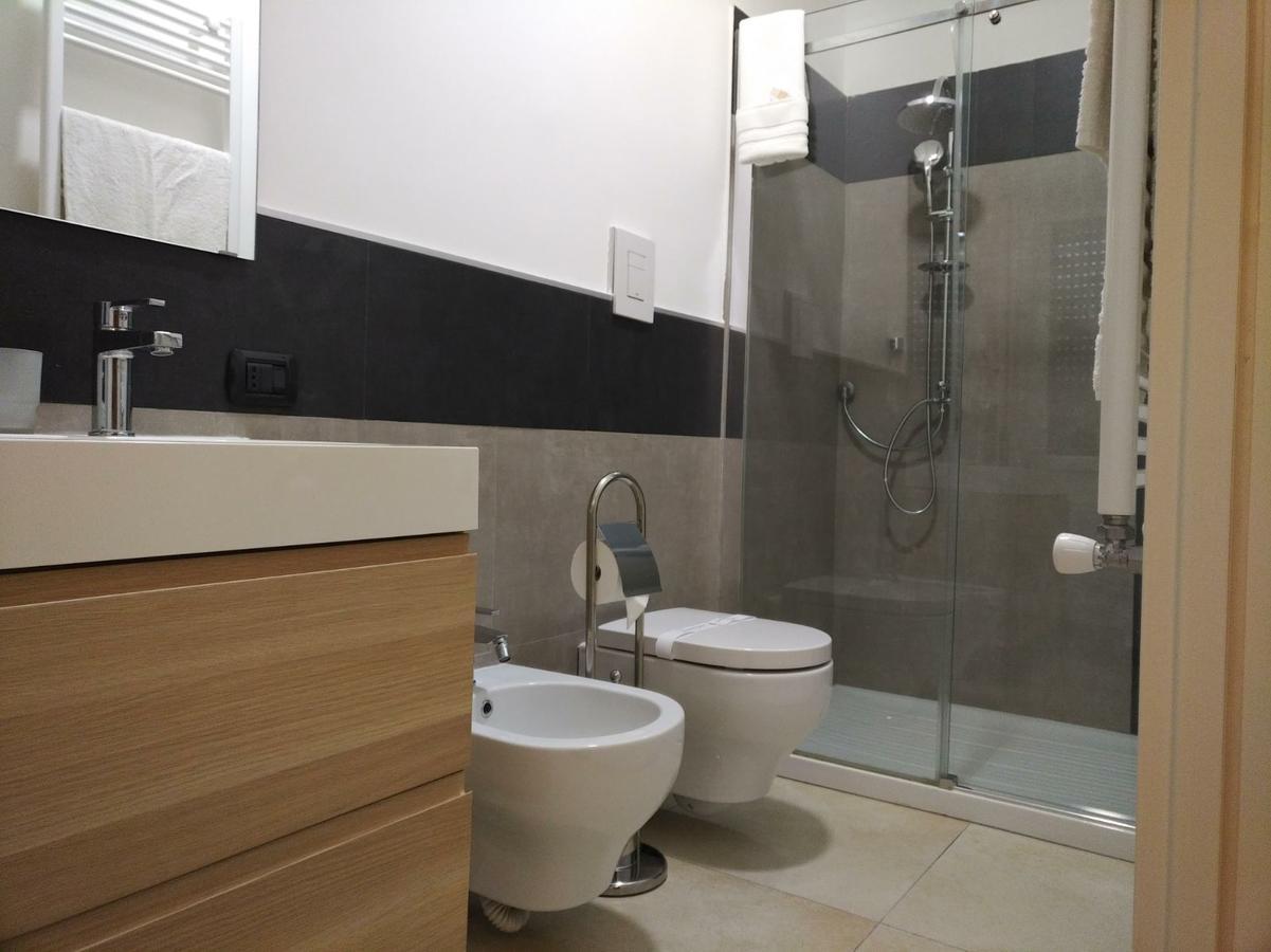 Brain Rooms & Suite Pagani Luaran gambar